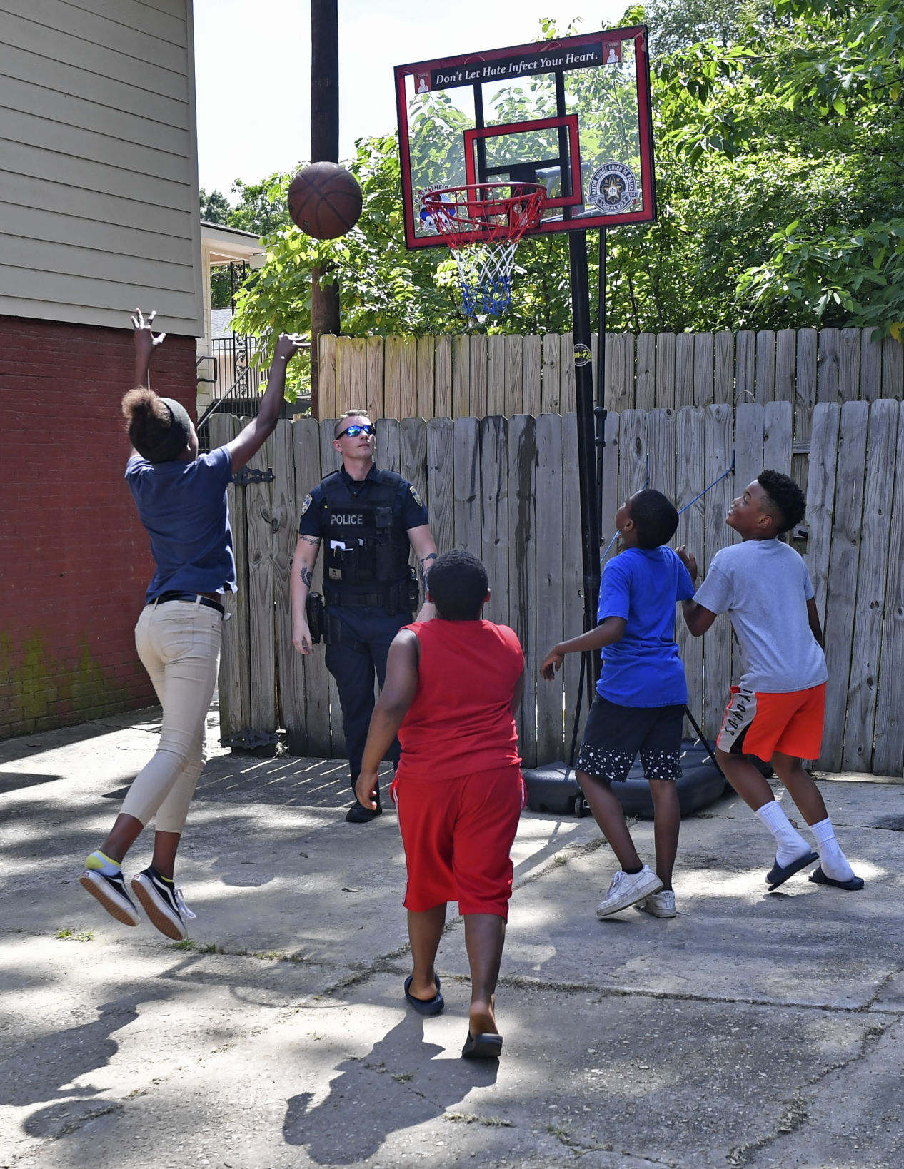 BR.hoops.adv HS 248.JPG